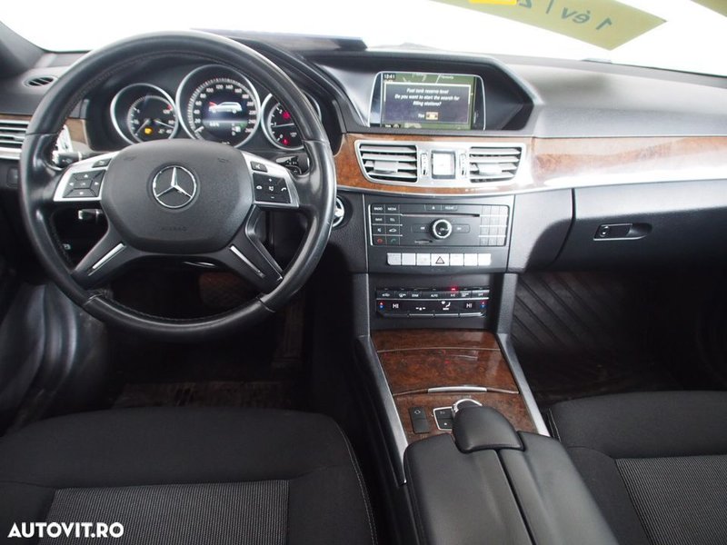 Mercedes-Benz E 220